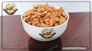 عرضه مستقیم بادام مامایی سامان در بازار