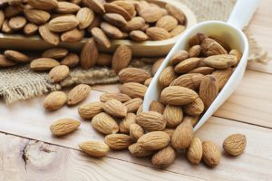 تولید بهترین بادام مامایی در ایران