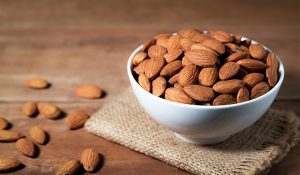 توزیع فله ای مغز بادام مامایی صادراتی