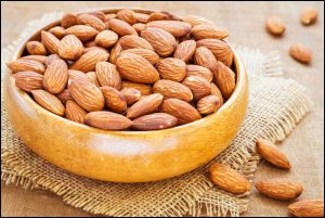 فروش انبوه بادام درختی با کیفیت