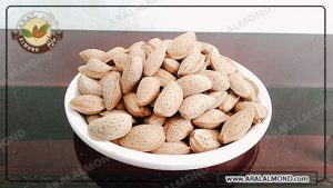 بادام درختی با پوست بهتره یا بدون پوست؟