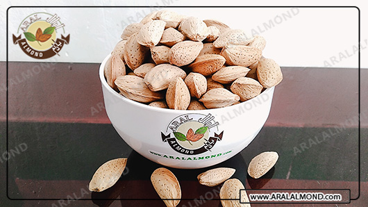 خرید بادام درختی ارزان در اصفهان