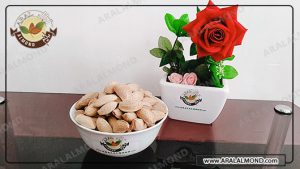 قیمت خرید بادام مامایی صادراتی سامان