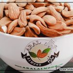 فروش عمده مغز بادام درختی درشت در اصفهان
