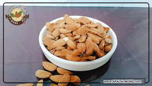 طبع بادام درختی سرد است یا گرم؟